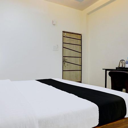Hotel O Sb 47 Indaur Kültér fotó