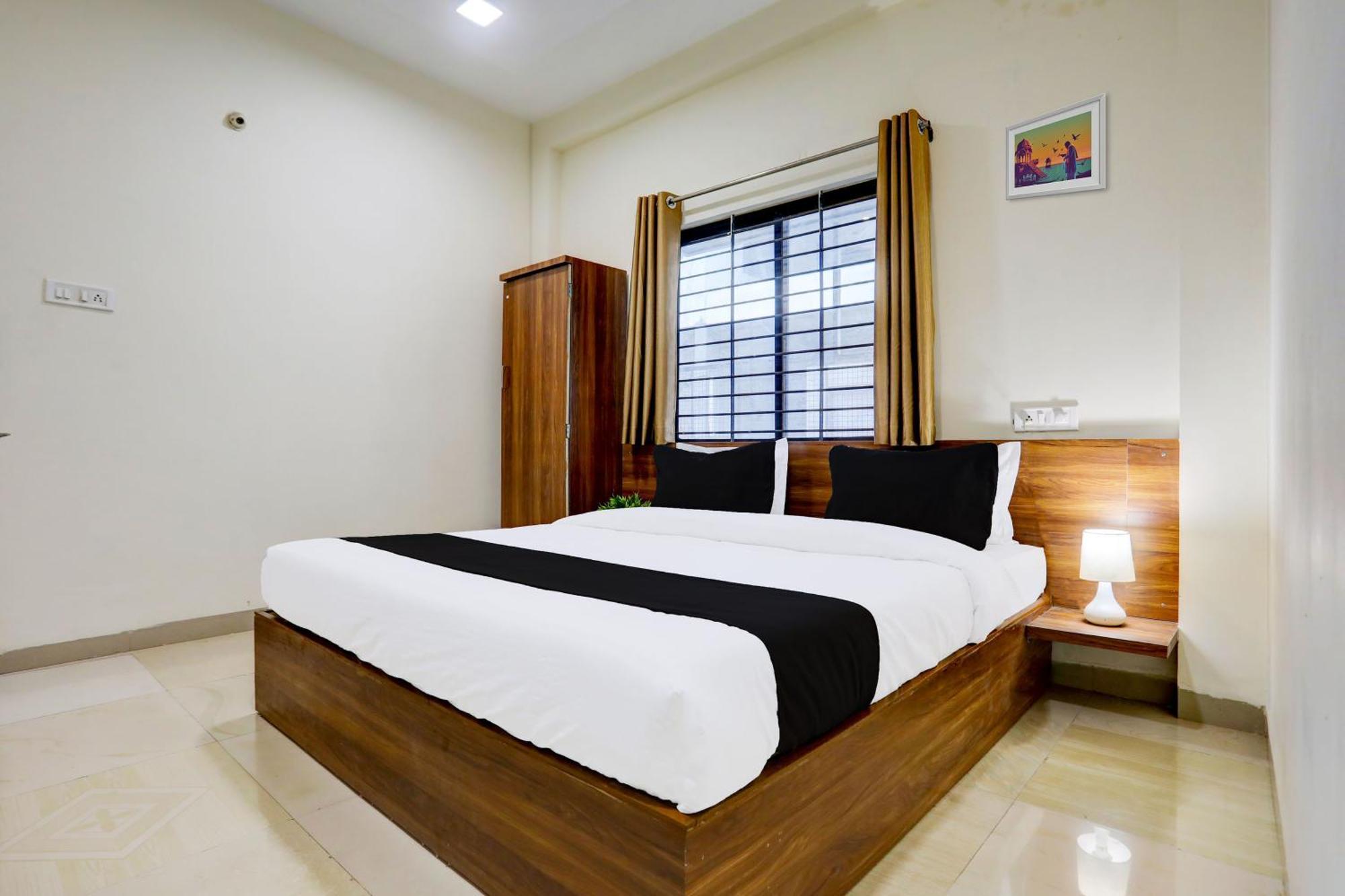 Hotel O Sb 47 Indaur Kültér fotó